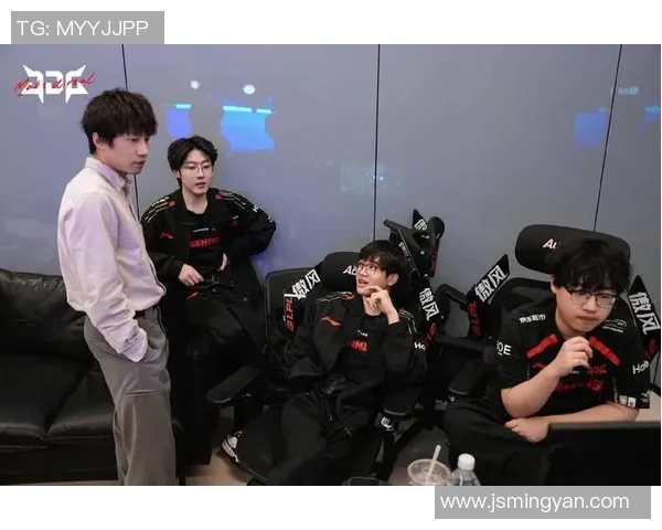 JDG在S15电竞总决赛中的节奏表现分析与世界冠军杯的精彩回顾